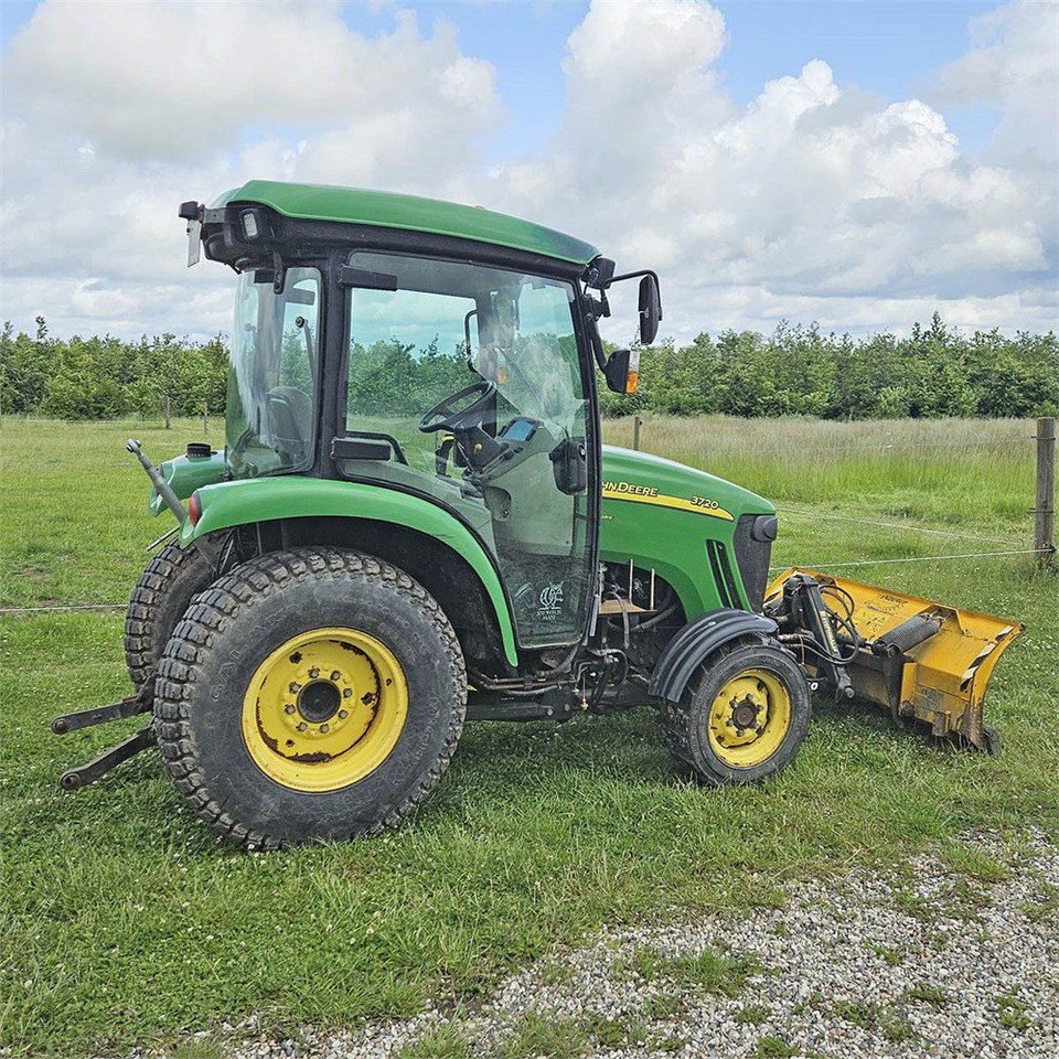 John Deere 3720 - Trator: foto 3 John Deere 3720 - Trator: foto 3