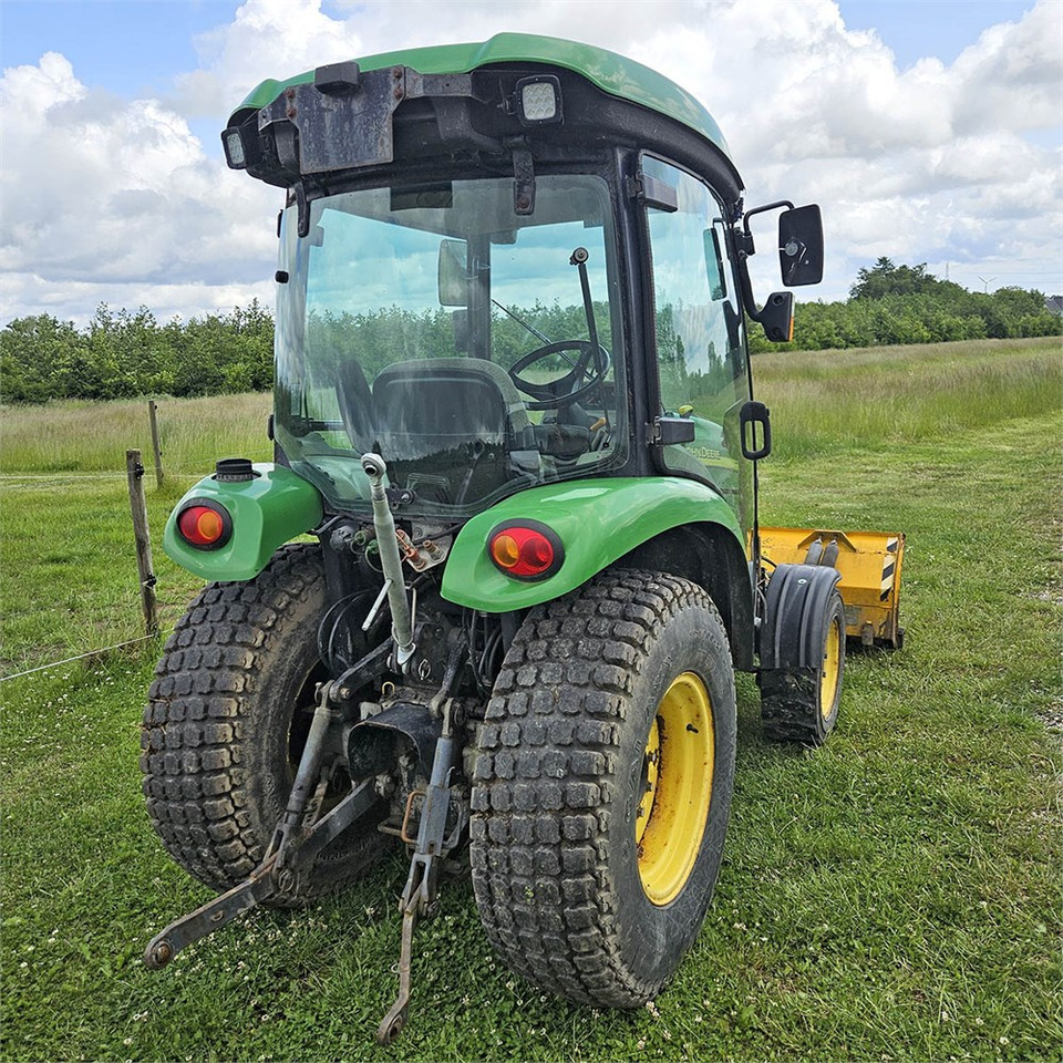 John Deere 3720 - Trator: foto 4 John Deere 3720 - Trator: foto 4