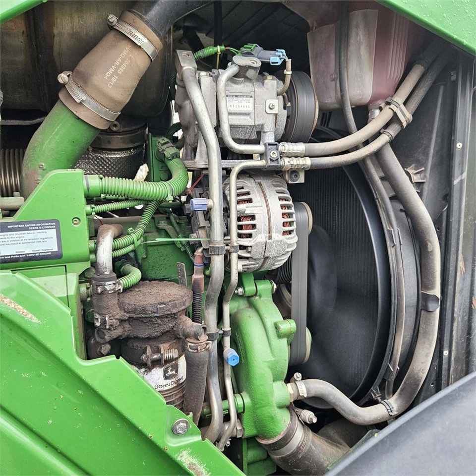 Trator John Deere 6210 R: foto 24