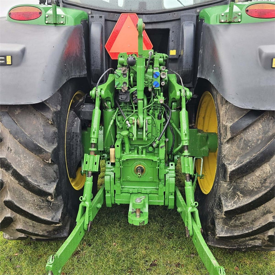 Trator John Deere 6210 R: foto 7