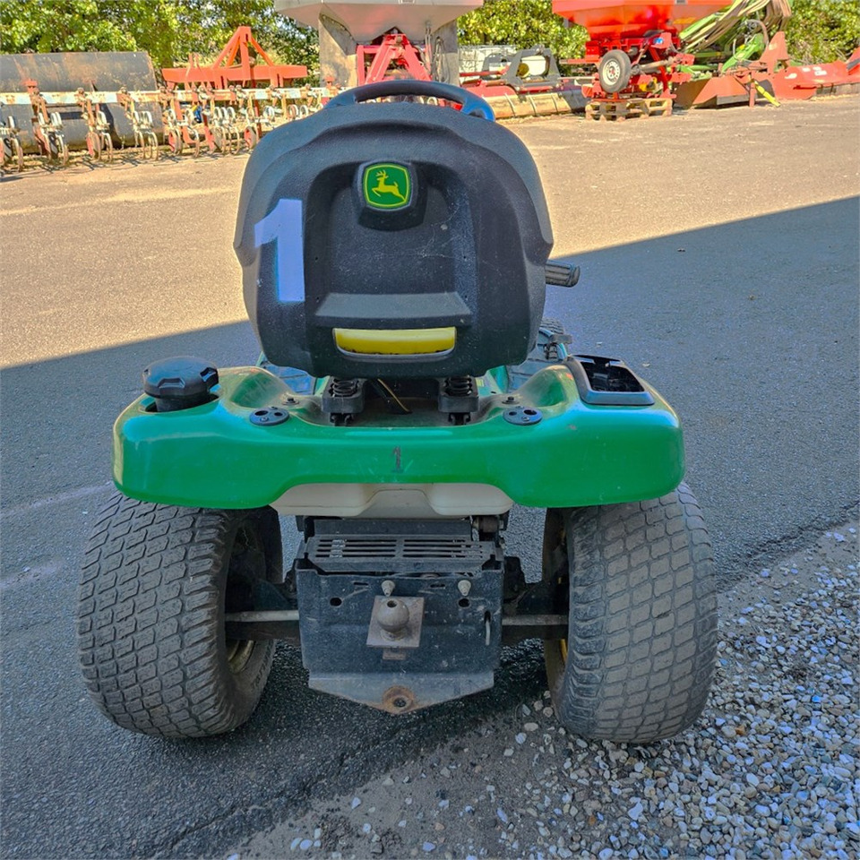 John Deere X304 - Cortador de grama: foto 4 John Deere X304 - Cortador de grama: foto 4