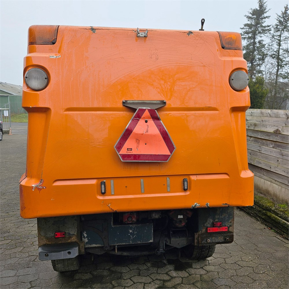 Johnston Sweepers CX400 - Varredora urbana: foto 5 Johnston Sweepers CX400 - Varredora urbana: foto 5
