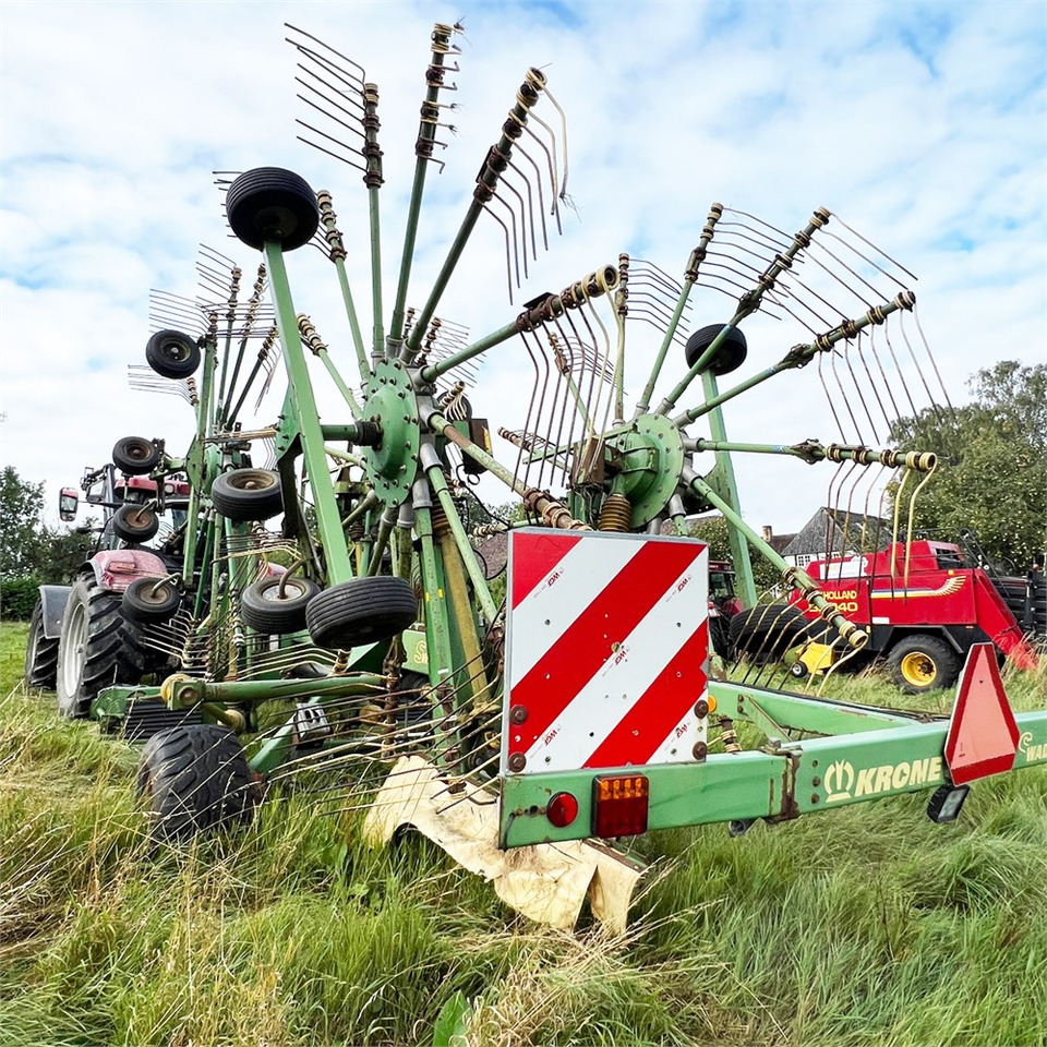 Krone Swadro 1400 - Máquina para produção de feno: foto 2 Krone Swadro 1400 - Máquina para produção de feno: foto 2