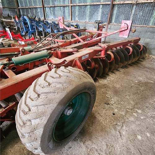 Kverneland 56 - 26 - Grades de discos: foto 3 Kverneland 56 - 26 - Grades de discos: foto 3