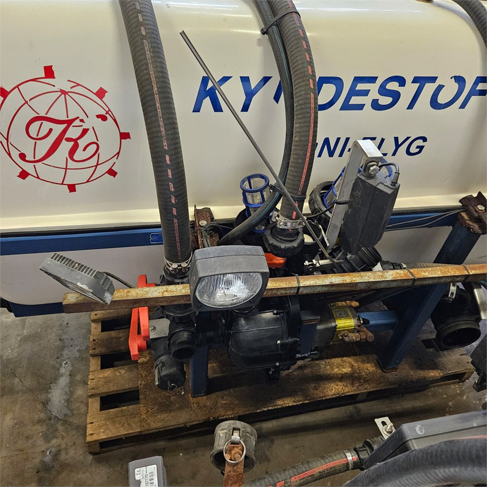 Kyndestoft KY 30015 1.500 Liter - Pulverizador agricola: foto 4 Kyndestoft KY 30015 1.500 Liter - Pulverizador agricola: foto 4