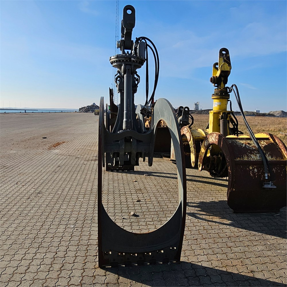 Liebherr GMH 120-1 - Manipulador de material: foto 4 Liebherr GMH 120-1 - Manipulador de material: foto 4