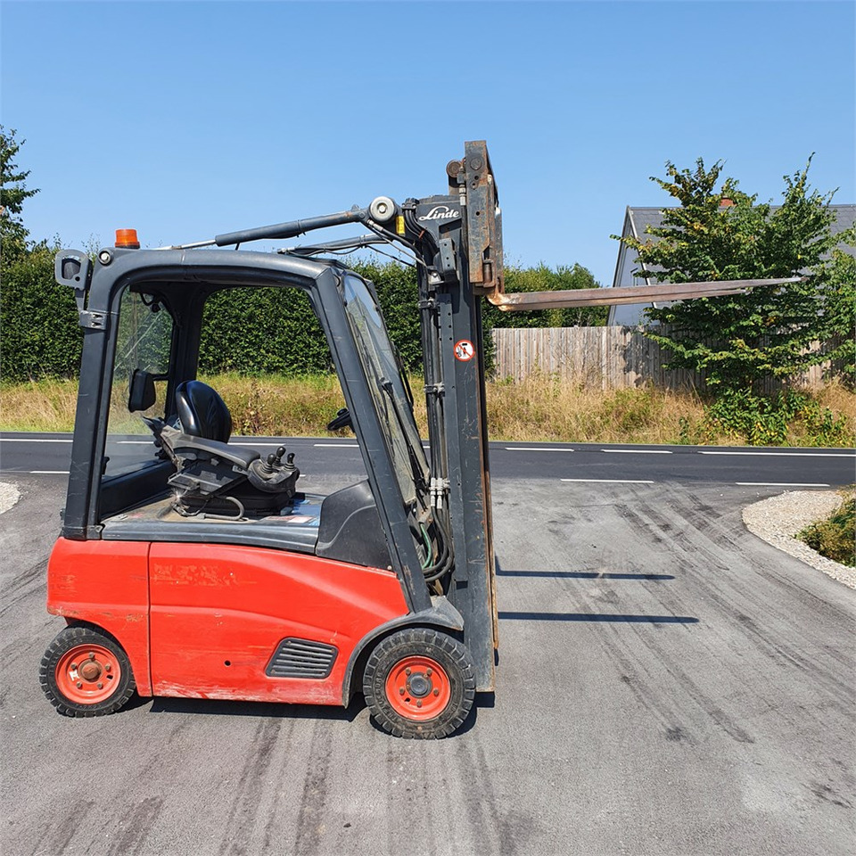 Linde H16 P-01 - Empilhador: foto 4 Linde H16 P-01 - Empilhador: foto 4
