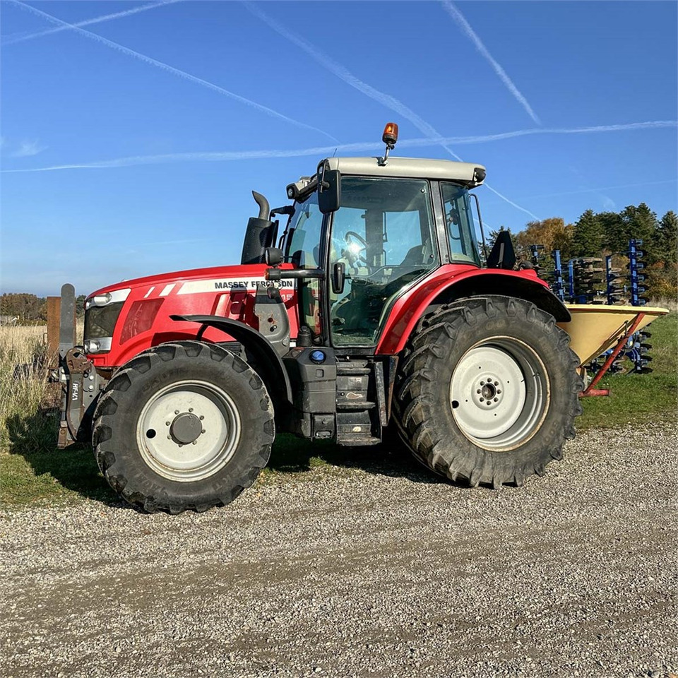 Massey Ferguson 6615 - Trator: foto 1 Massey Ferguson 6615 - Trator: foto 1