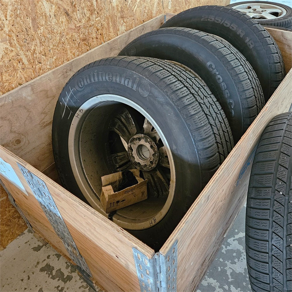 Mercedes ML320 - 255/55R18 - Roda completa: foto 5 Mercedes ML320 - 255/55R18 - Roda completa: foto 5