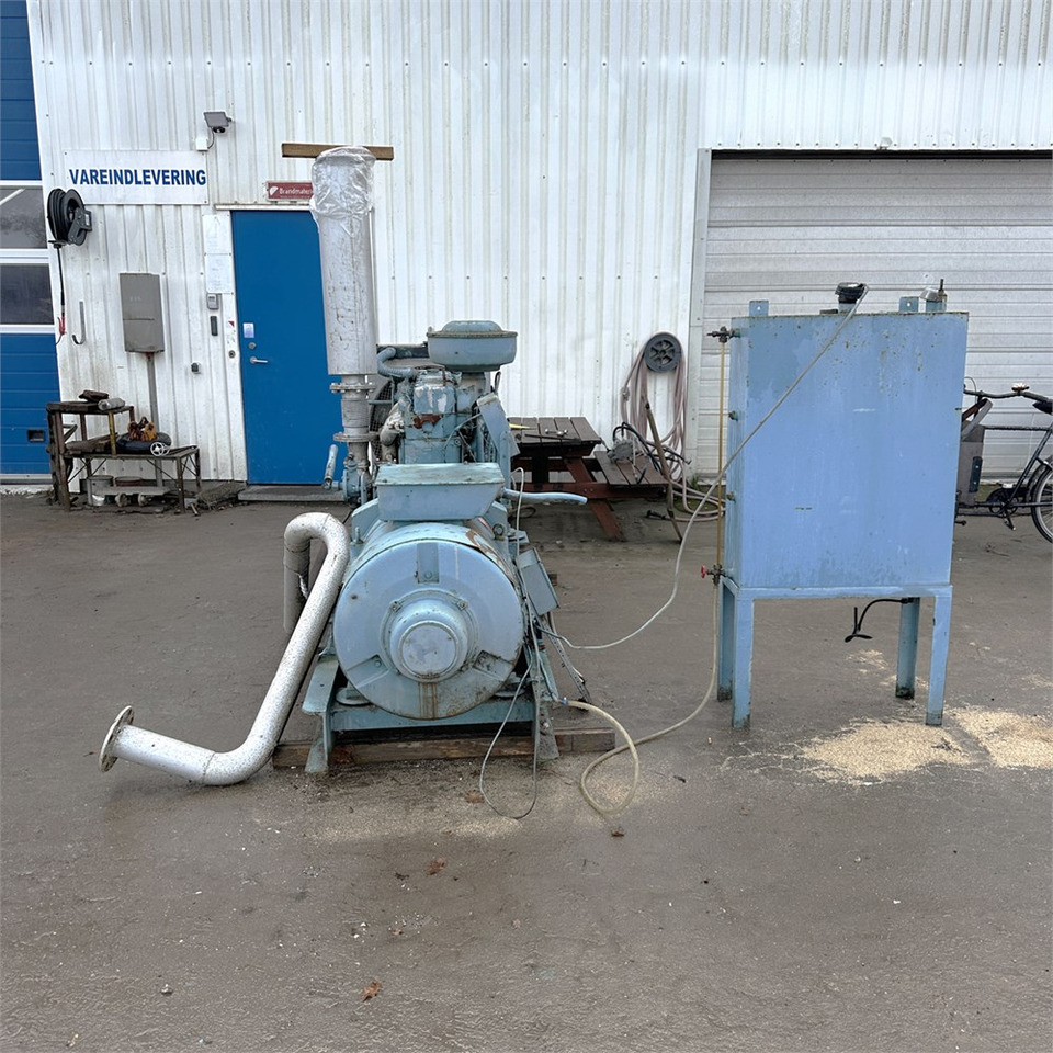 Mercedes emergency power generator C4 - Gerador elétrico: foto 4 Mercedes emergency power generator C4 - Gerador elétrico: foto 4