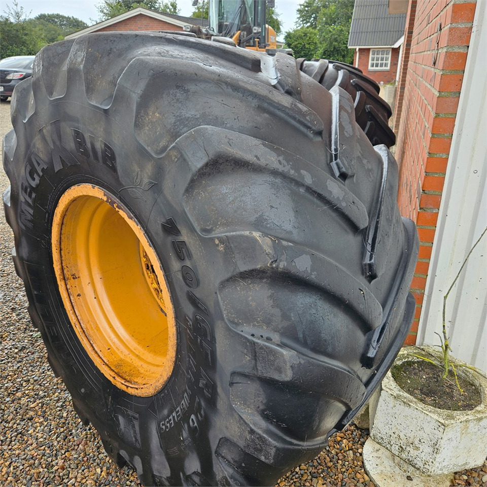 Roda completa para Pá carregadora Michelin Mega X BIB: foto 10