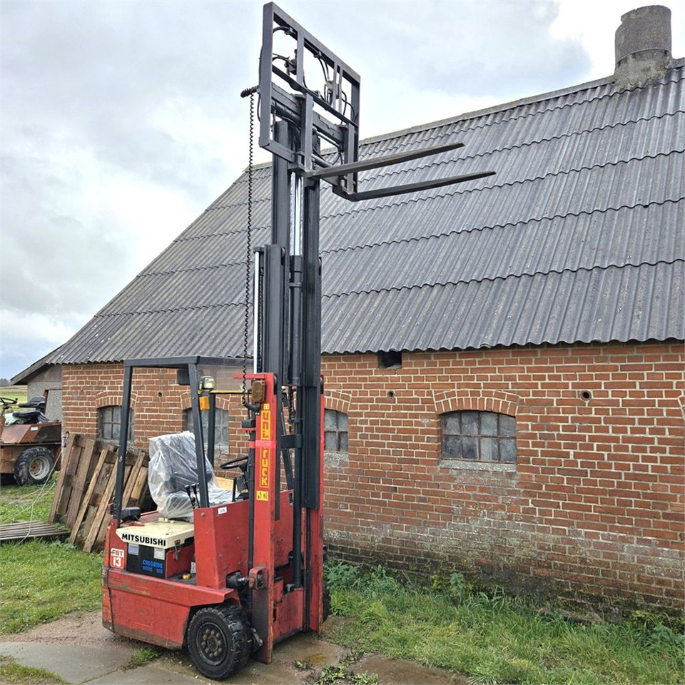 Mitsubishi FBT13 P - Empilhador: foto 3 Mitsubishi FBT13 P - Empilhador: foto 3