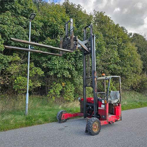 Moffett M4 25.3 - Empilhador montado em camião: foto 3 Moffett M4 25.3 - Empilhador montado em camião: foto 3