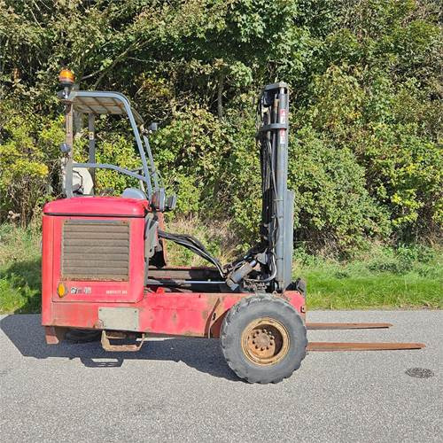 Moffett M5 25 - Empilhador montado em camião: foto 5 Moffett M5 25 - Empilhador montado em camião: foto 5