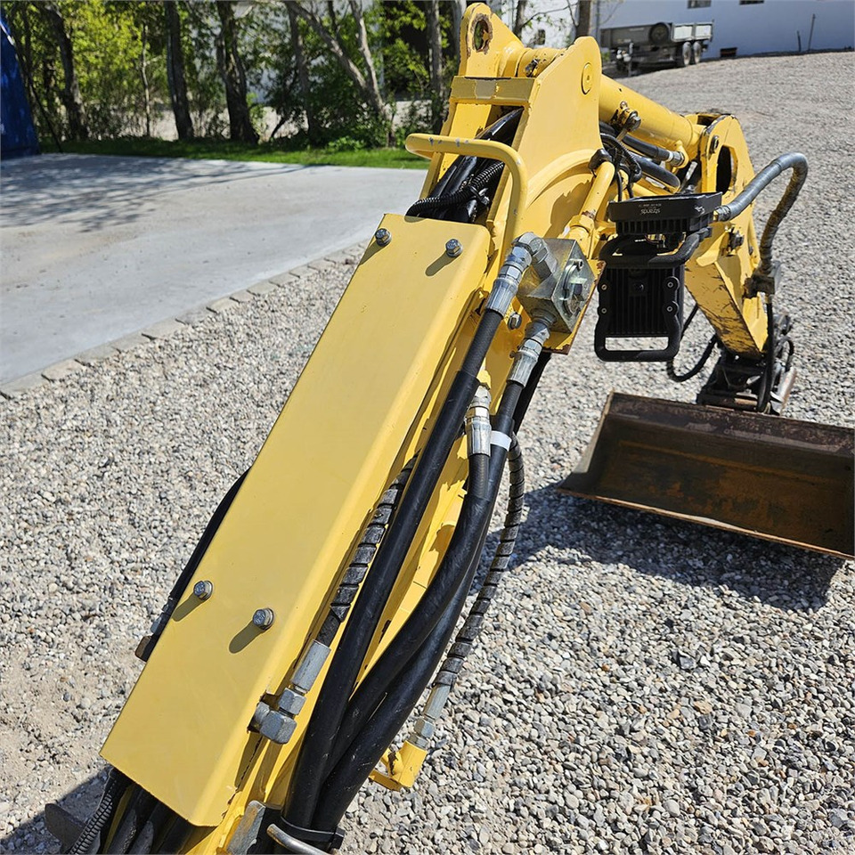 Mini escavadeira New Holland E10 SR: foto 22