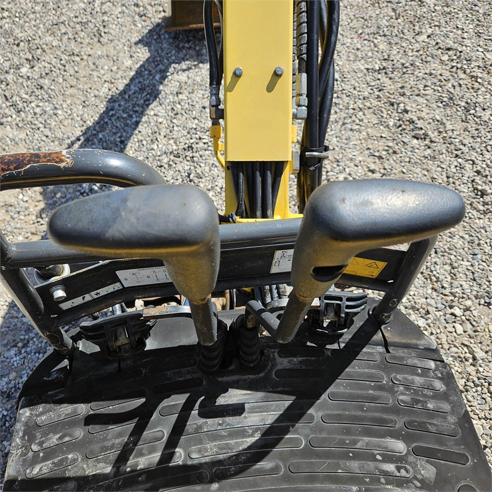 Mini escavadeira New Holland E10 SR: foto 16