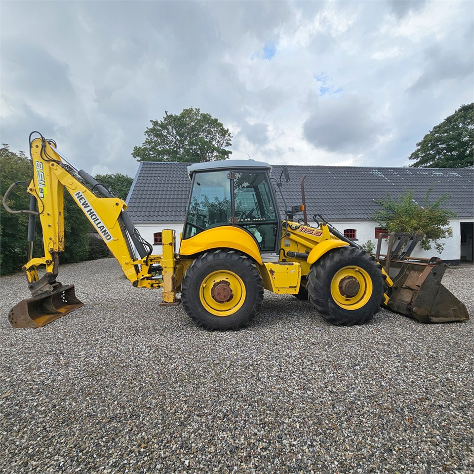 New Holland LB115 B-4PS - Retroescavadeira: foto 1 New Holland LB115 B-4PS - Retroescavadeira: foto 1