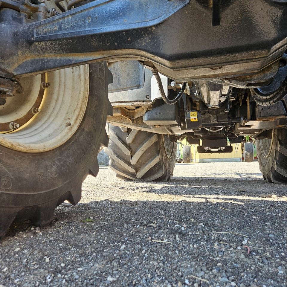 Trator New Holland T7.235 Power Command: foto 43 Trator New Holland T7.235 Power Command: foto 43