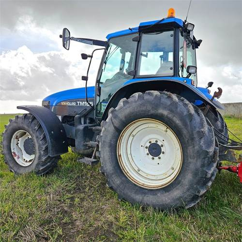 New Holland TM165 - Trator: foto 3 New Holland TM165 - Trator: foto 3