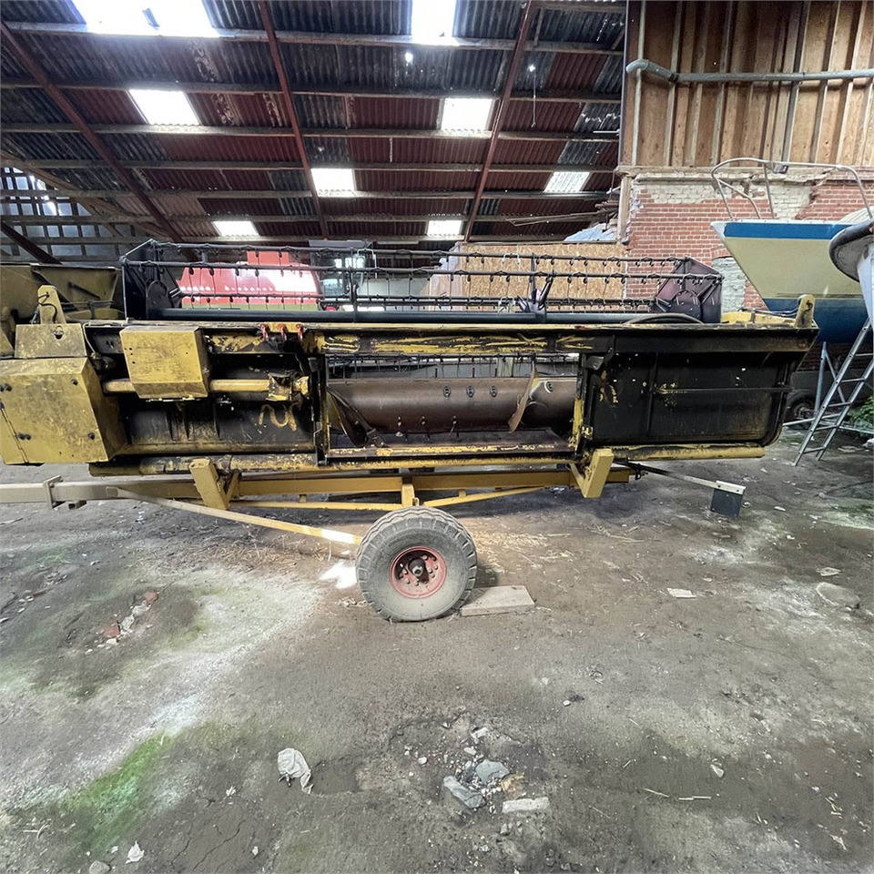 Ceifeira debulhadora New Holland TX 30: foto 48