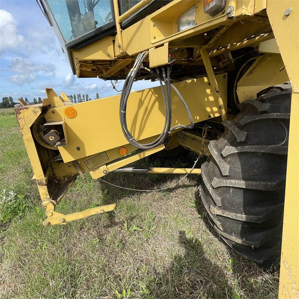 Ceifeira debulhadora New Holland TX 30: foto 29