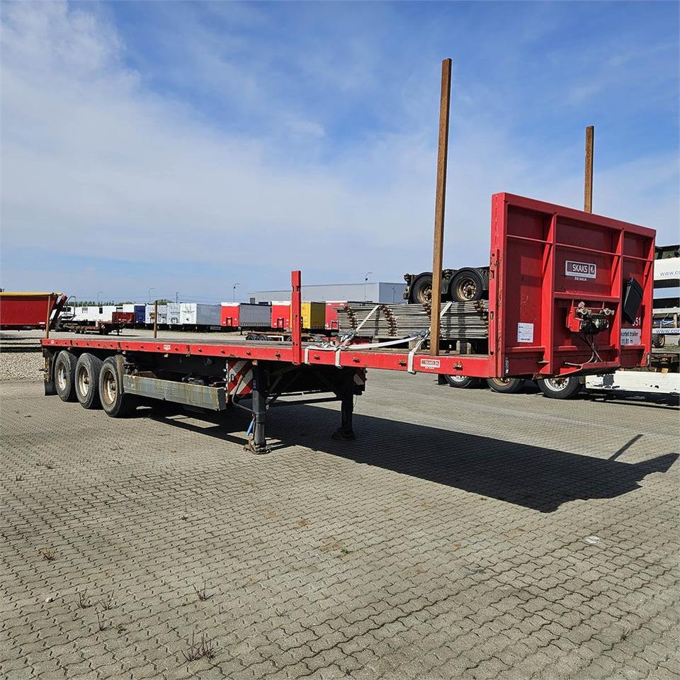 Pacton Flatbed - Semi-reboque plataforma/ Caixa aberta: foto 2 Pacton Flatbed - Semi-reboque plataforma/ Caixa aberta: foto 2
