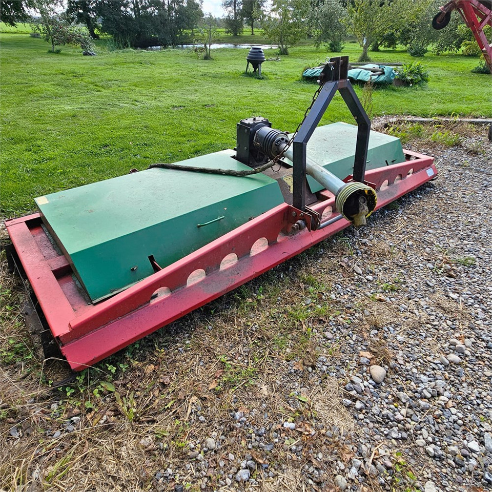 Præstbro LAR-1700 - Máquina para produção de feno: foto 3 Præstbro LAR-1700 - Máquina para produção de feno: foto 3