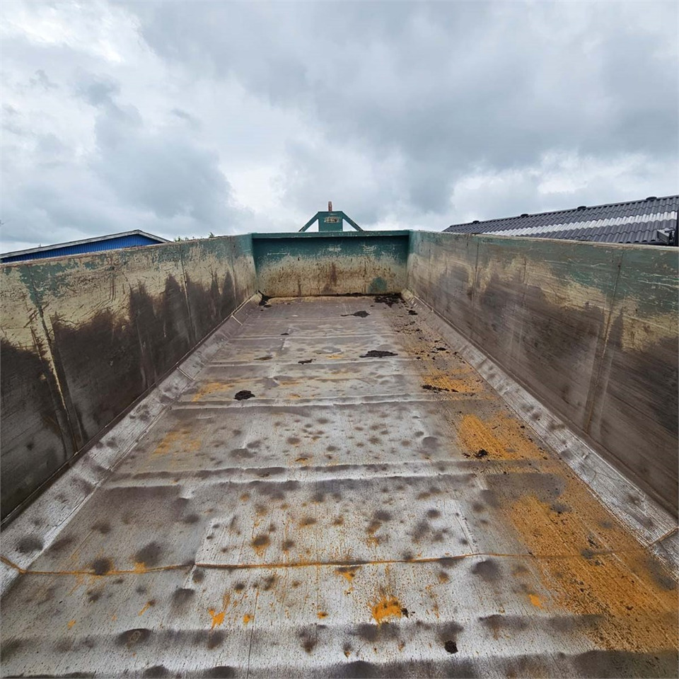 Camião polibenne Renault D 26 Wide: foto 32 Camião polibenne Renault D 26 Wide: foto 32