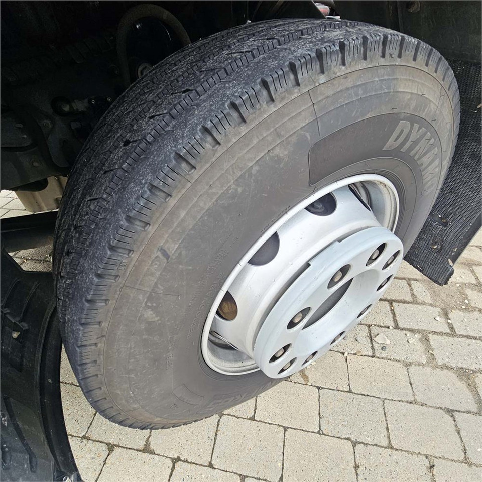 Camião polibenne Renault D 26 Wide: foto 39 Camião polibenne Renault D 26 Wide: foto 39