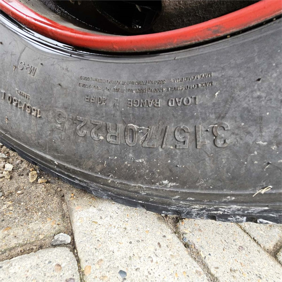 Camião polibenne Renault D 26 Wide: foto 46 Camião polibenne Renault D 26 Wide: foto 46