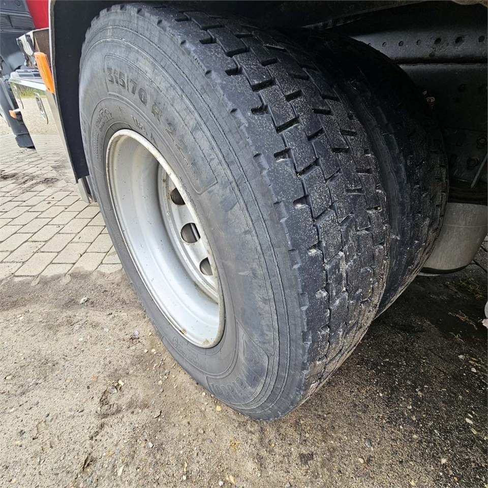 Camião polibenne Renault D 26 Wide: foto 41 Camião polibenne Renault D 26 Wide: foto 41