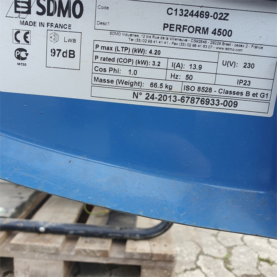 SDMO 4500 - Gerador elétrico: foto 4 SDMO 4500 - Gerador elétrico: foto 4