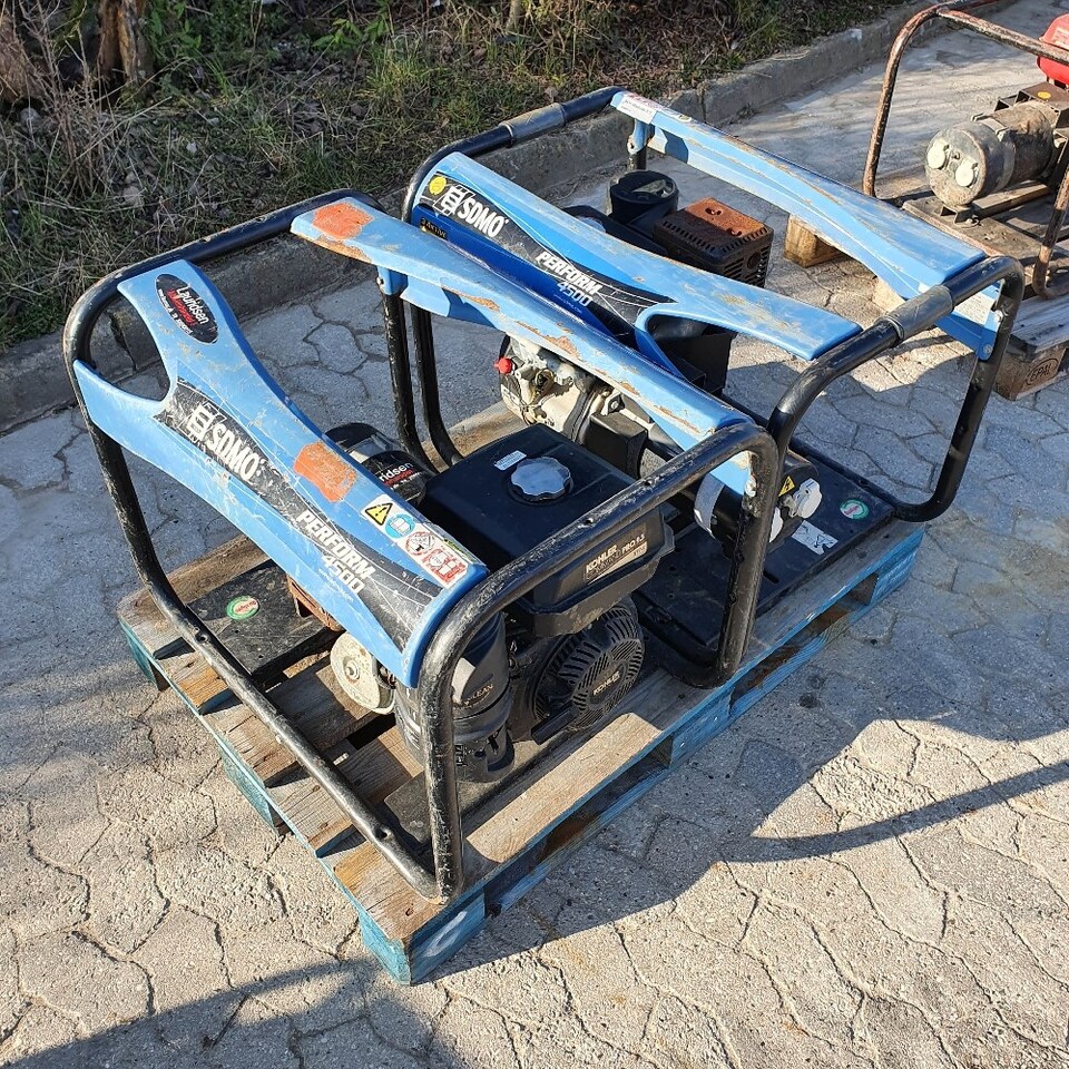 SDMO 4500 - Gerador elétrico: foto 1 SDMO 4500 - Gerador elétrico: foto 1