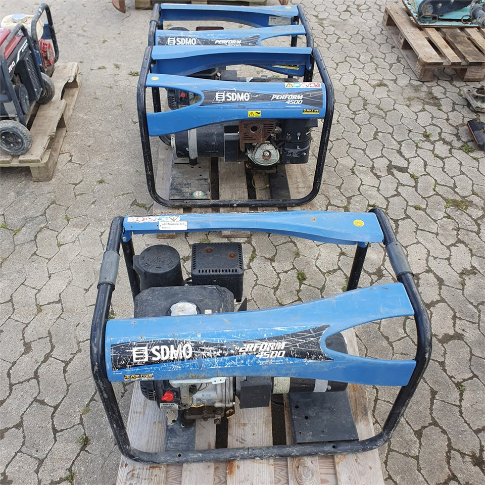 SDMO 4500 - Gerador elétrico: foto 1 SDMO 4500 - Gerador elétrico: foto 1