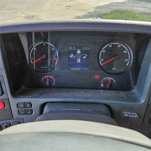 Locação financeira de Scania P250 Scania P250: foto 15