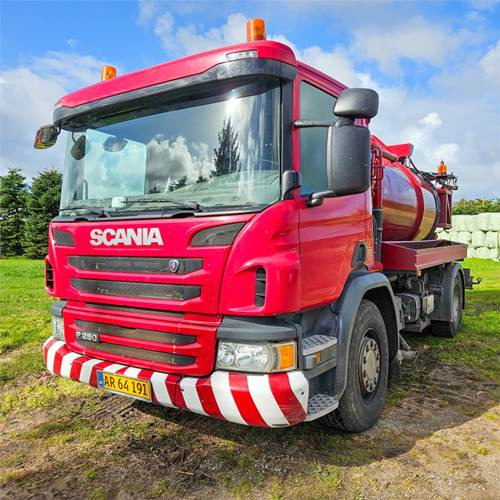Locação financeira de Scania P250 Scania P250: foto 7