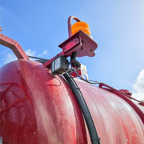 Locação financeira de Scania P250 Scania P250: foto 42