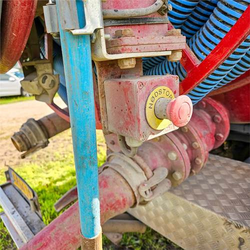 Locação financeira de Scania P250 Scania P250: foto 34