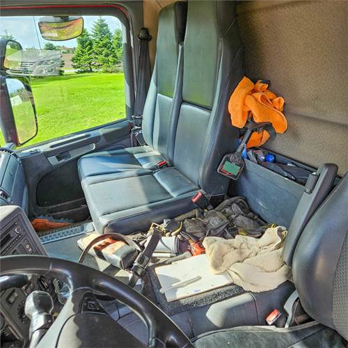 Locação financeira de Scania P250 Scania P250: foto 12