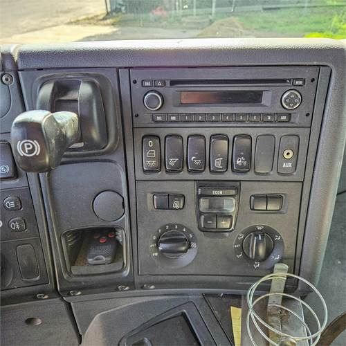 Locação financeira de Scania P250 Scania P250: foto 14