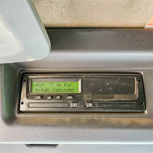 Locação financeira de Scania P250 Scania P250: foto 23