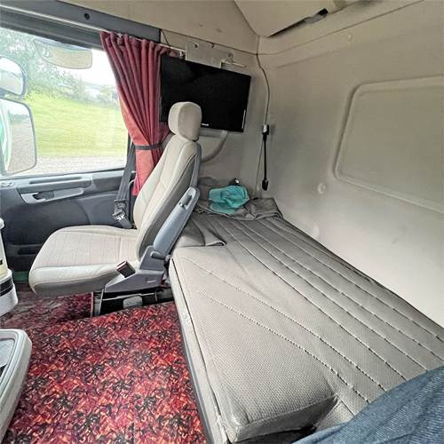 Locação financeira de Scania R500 Scania R500: foto 21