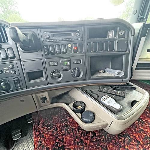 Locação financeira de Scania R500 Scania R500: foto 23