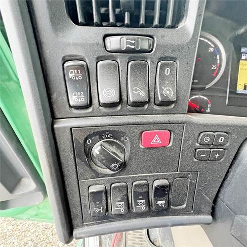 Locação financeira de Scania R500 Scania R500: foto 27