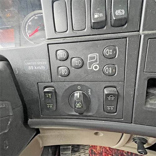 Locação financeira de Scania R500 Scania R500: foto 28