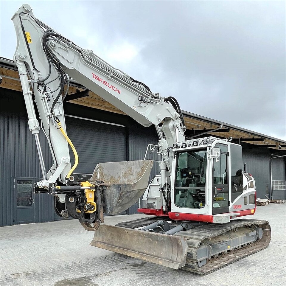 Escavadora de rastos Takeuchi TB 2150 R: foto 9