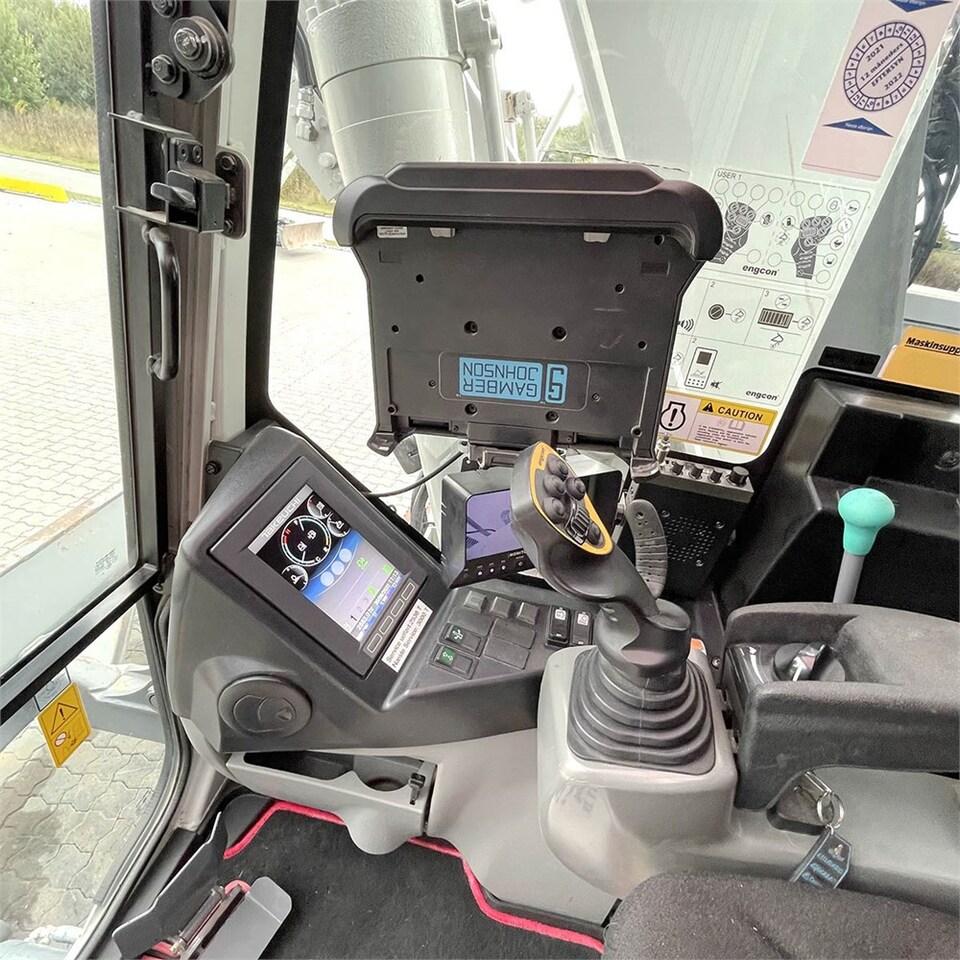 Escavadora de rastos Takeuchi TB 2150 R: foto 25