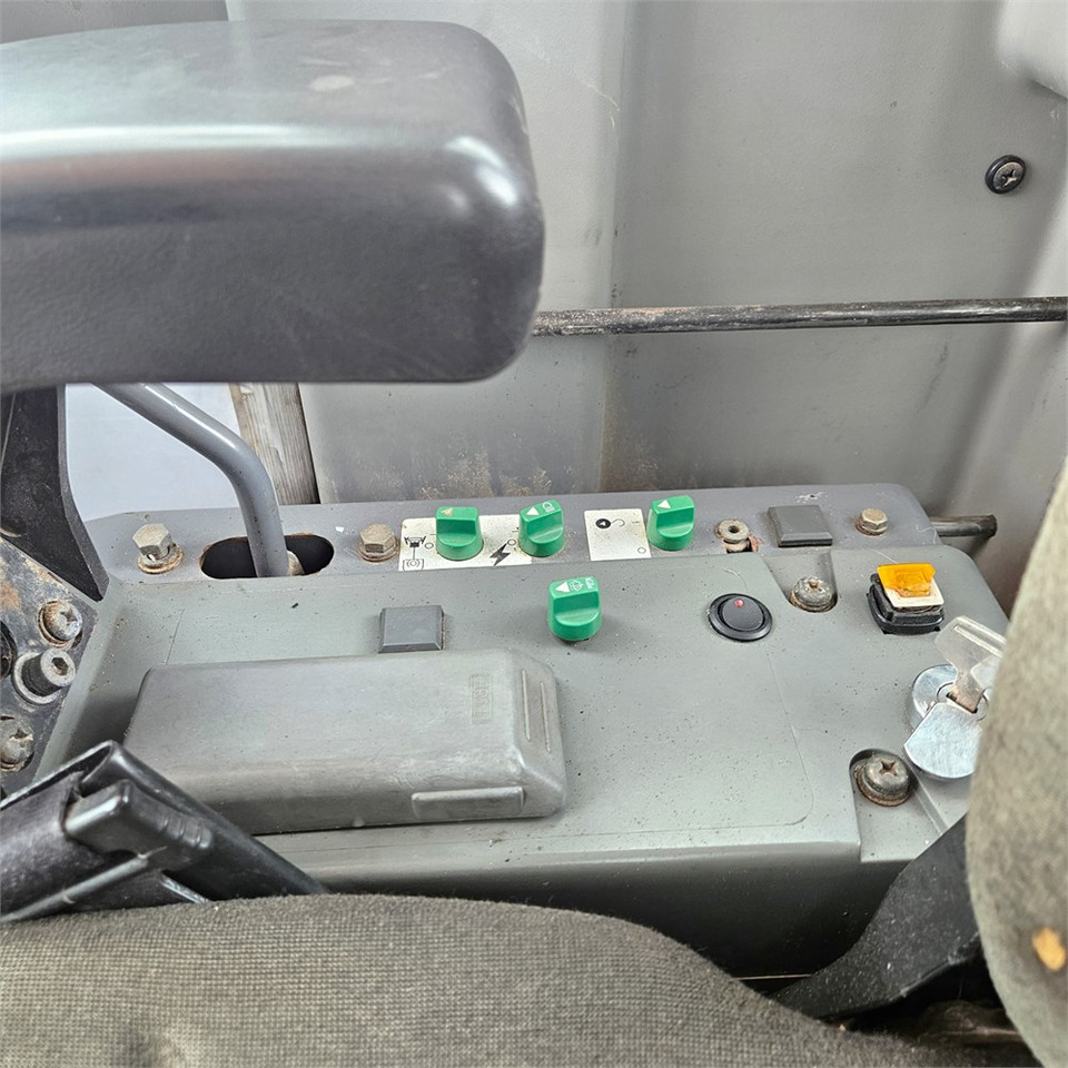Escavadora de rastos Takeuchi TB1140: foto 18