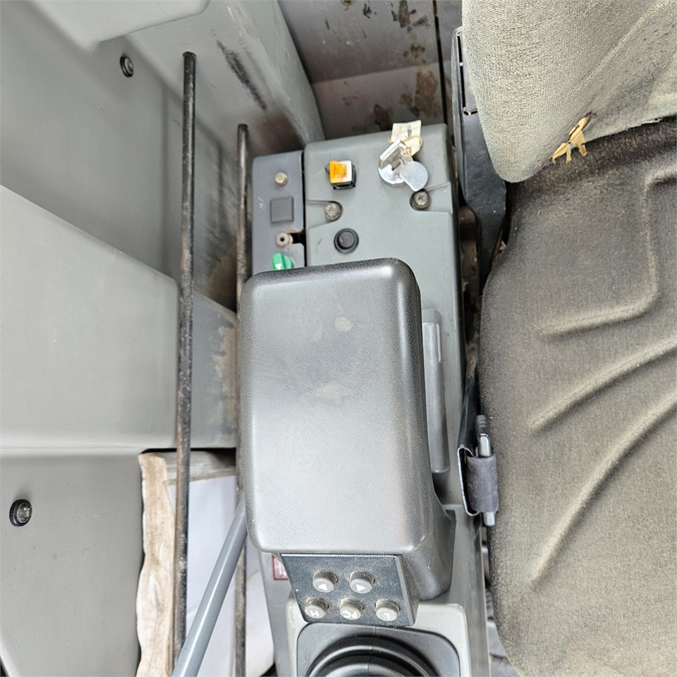 Escavadora de rastos Takeuchi TB1140: foto 17