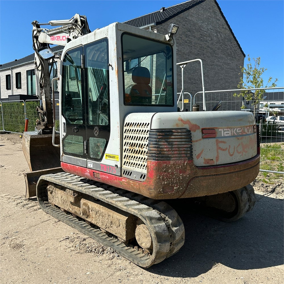 Takeuchi TB175 - Mini escavadeira: foto 3 Takeuchi TB175 - Mini escavadeira: foto 3